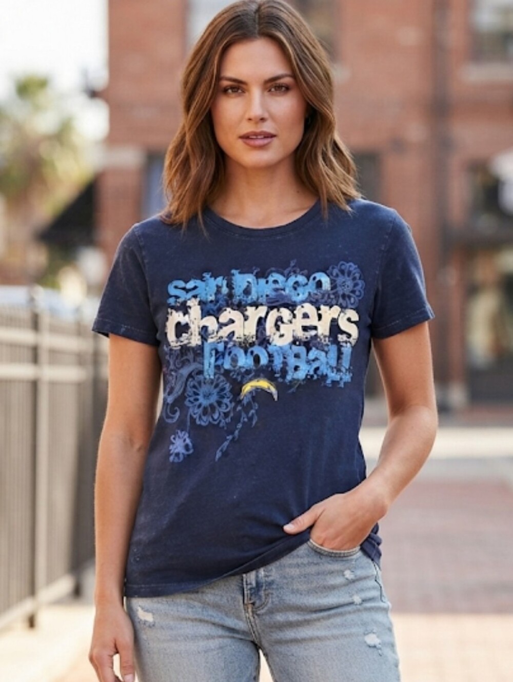 San Diego Chargers Official NFL Team Round Neck French Cut T-shirt Navy Size Med